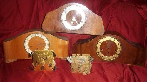 LOT OF  MANTEL CLOCK MOVEMENTS AND CASES FOR SPARES OR REPAIR