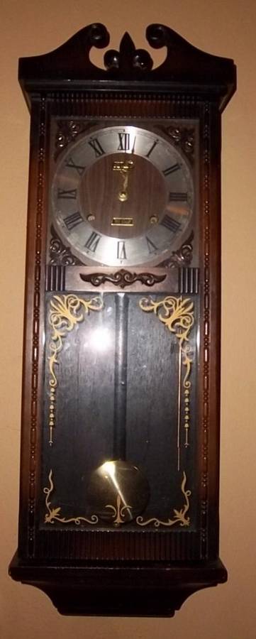 A VERY NICE RHYTHM 30DAY WALL CLOCK