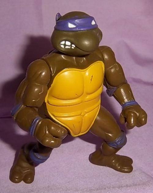 A VINTAGE DONATELLO FIGURE BY PLAYMATES TOYS 1988