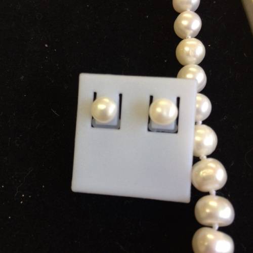 GENUINE CULTURED PEARLS | 45CM | FREE EARRINGS | CLASSIC and ELEGANT