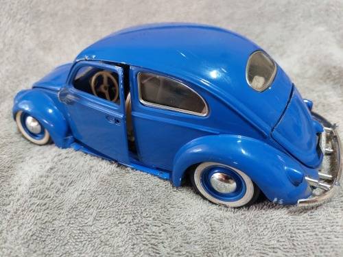 Bburago Beetle 1000 000th Anniversary.