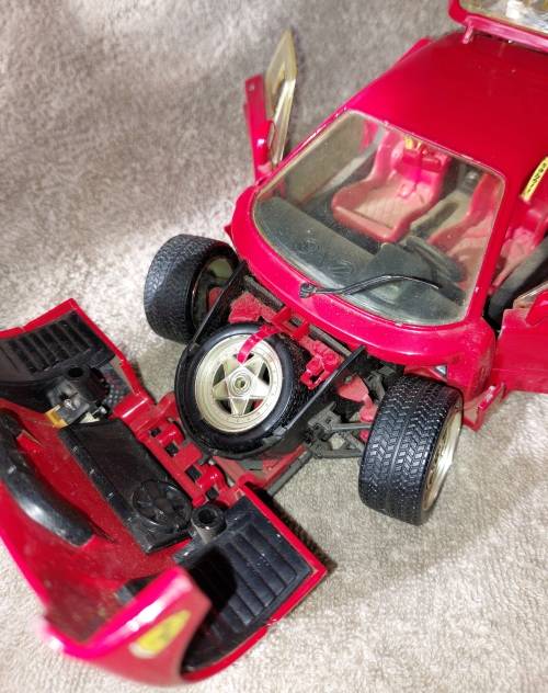 Hotwheels Ferrari F40 Scale 1/18