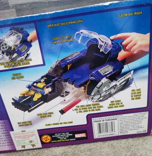 2000 ToyBiz Marvel`s X-Men Classics Battle Blaster Bomber Jet