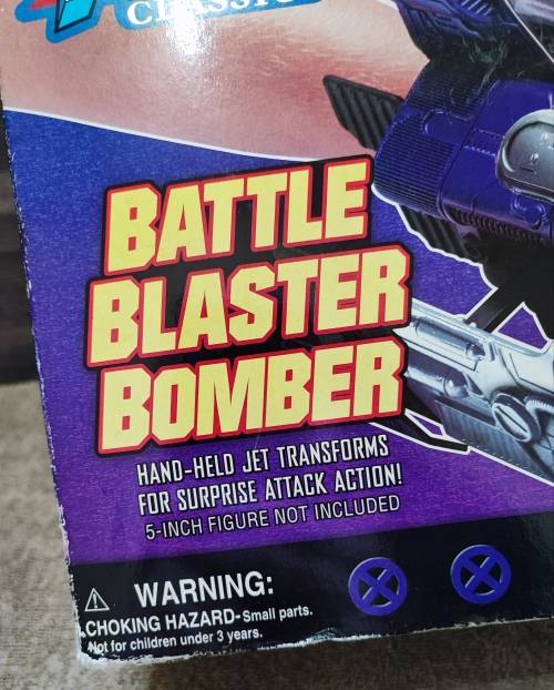 2000 ToyBiz Marvel`s X-Men Classics Battle Blaster Bomber Jet