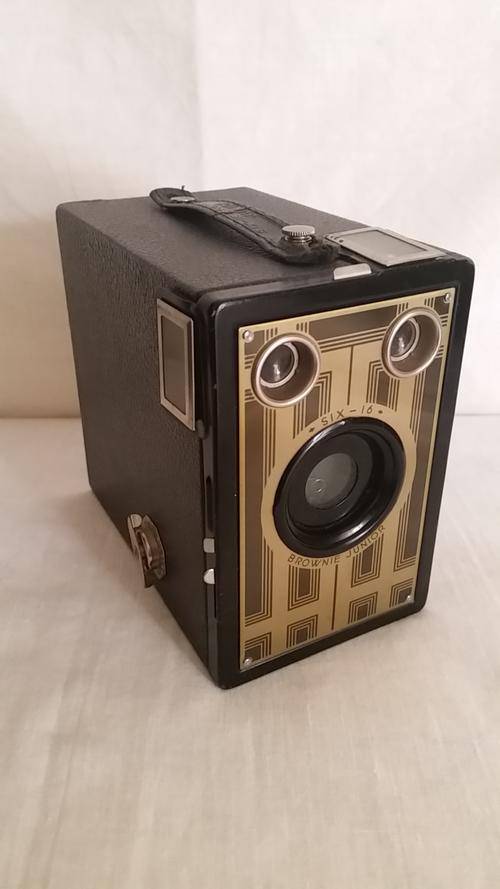 Kodak Six - 16 Brownie Junior