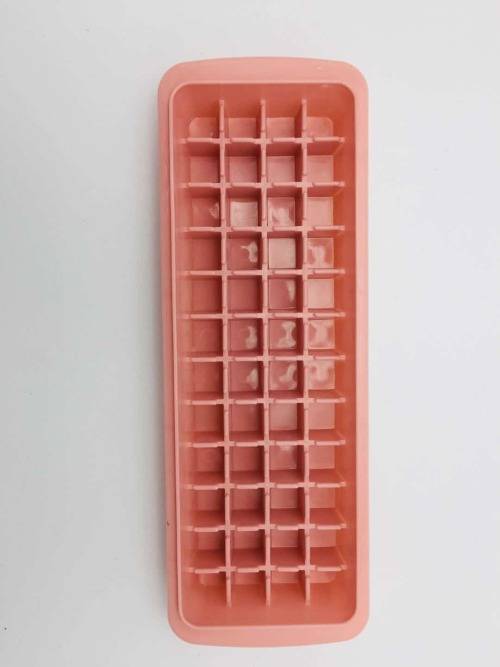 Ice cube tray with lid/Ice cube maker/ Whiskey ice cuber maker/Magic ice maker--pink