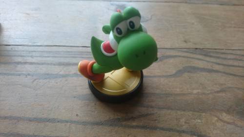 Yoshi Amiibo