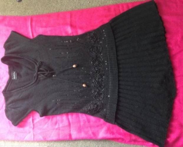 BEAUTIFUL BLACK WOOL DRESS