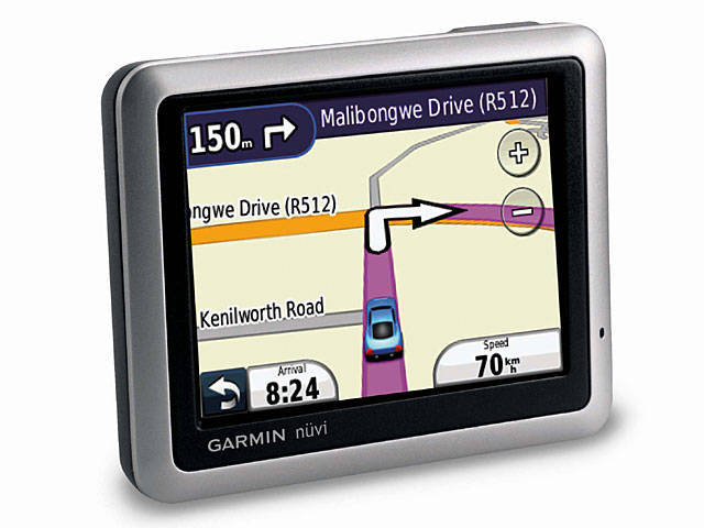 GARMIN NUVI 1200 PLUS LATEST 2012.2 SA STREETMAPS, TRACKS4AFRICA, SPEED CAMERA WARNINGS, ETC