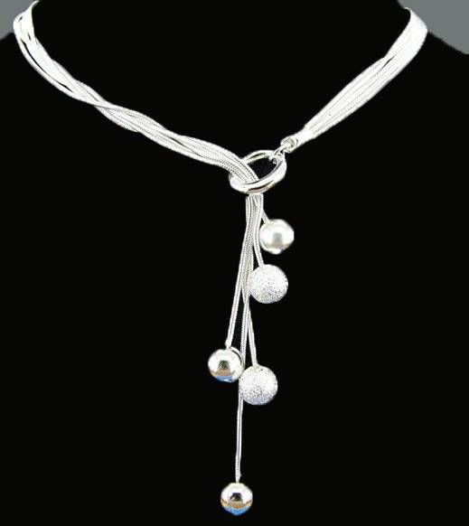 Silver stirling balls necklace