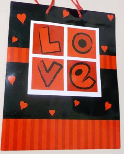 VALENTINES GIFT BAG - 32cm x 26