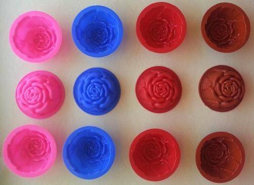 SILICONE BAKING MOLD ROSE SET OF 12