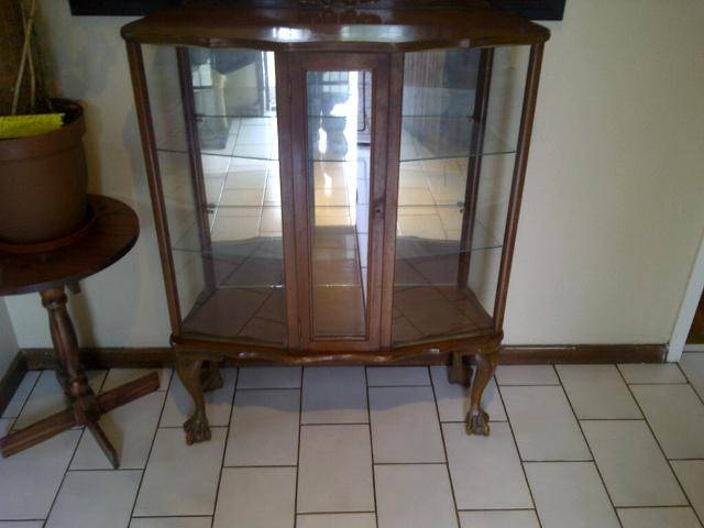 Ball and Claw Display Cabinet - "Showcase"