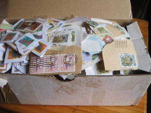 CHARITY  SHOE BOX - 900g OF STAMPS ON PAPER