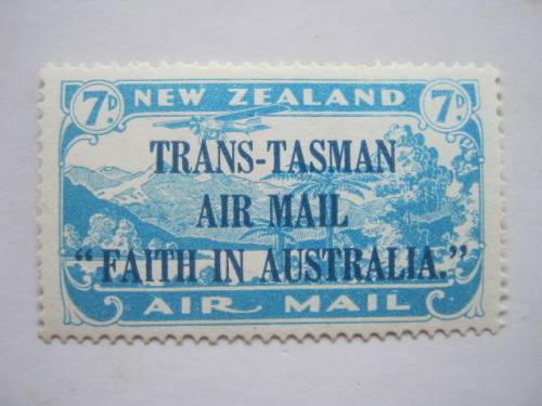 NEW ZEALAND - 1934 AIR MAIL 7d BLUE OPTD `TRANS-TASMAN AIR MAIL `FAITH IN AUSTRALIA` - SINGLE - MNH