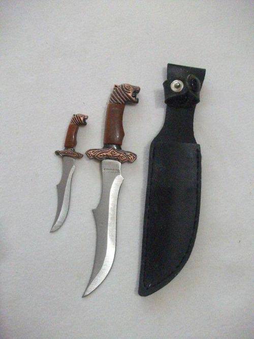 HUNTING KNIFE SET COMPLETE WITH POUTCH