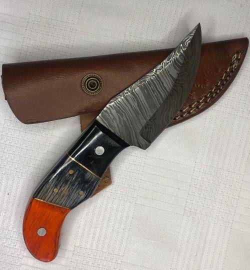 Quality Handmade Damascus Steel Skinner Knife