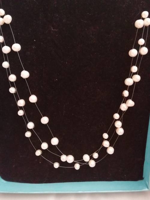 STUNNING  REAL PEARL NECKLACE TRIPLE STRAN 50CM