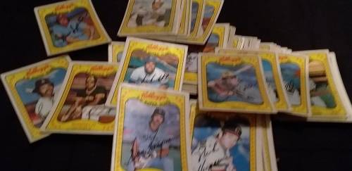 1981 KELLOGG`S 3D BASEBALL CARDS