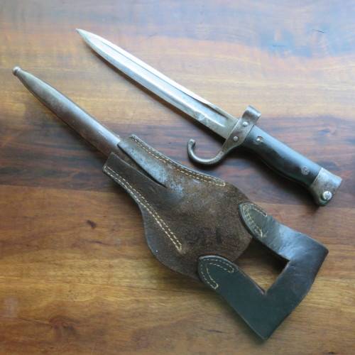 FRENCH 1892/17-1916 BAYONET FOR THE BERTIES CARBINE-USED BY FRENCH FOREIGN LEGION/FUSILIERS MARINES-