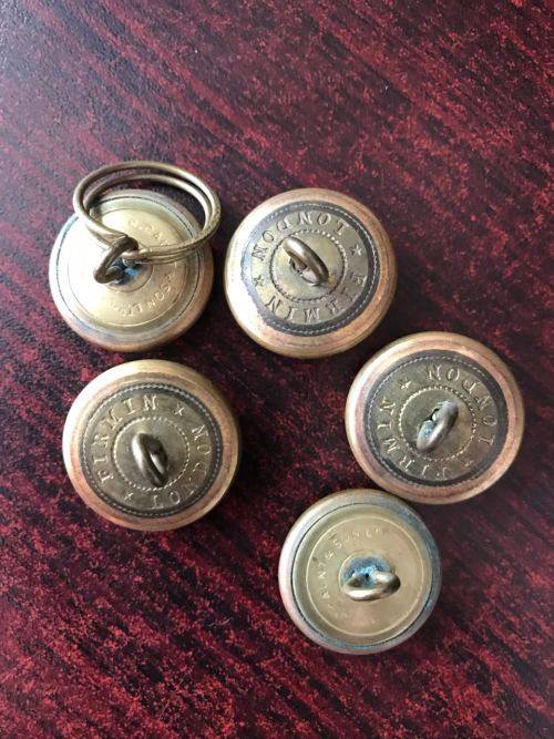 EARLY 1900'S BRITISH STEAM SHIP GILDED OFFICERS BUTTONS-DIAMETER 24MM-5 SOLD TOGETHER