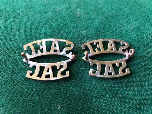 SA ENGINEERS CORPS SHOULDER TITLE PAIR-WORN 1938-1950-LUGS COMPLETE