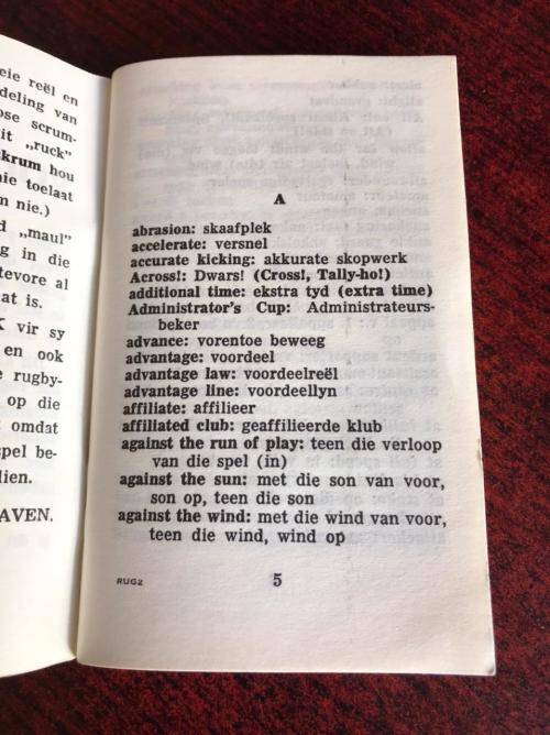POCKET SIZE -RUGBY TERME DEUR DR DANIE CRAVEN- 88 PAGES-GOOD CONDITION