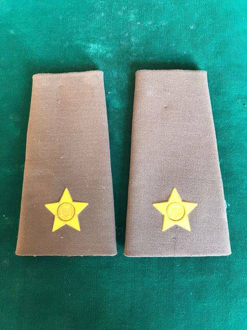 LIEUTENANT RUBBERIZED RANK PAIR-FIELD DRESS-1980`S-1996