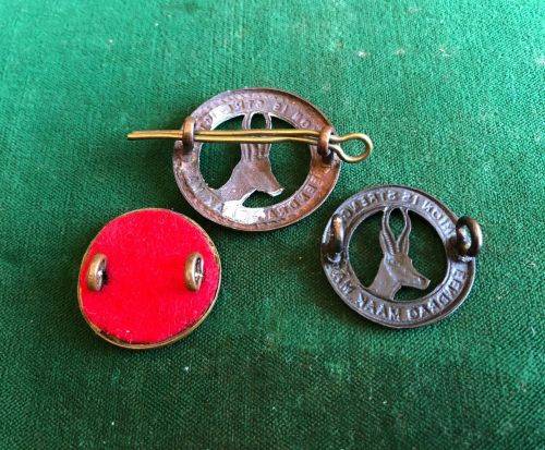 GENERAL SERVICES CORPS CAP AND COLLARS BRASS- 1940`S-LUGS COMPLETE