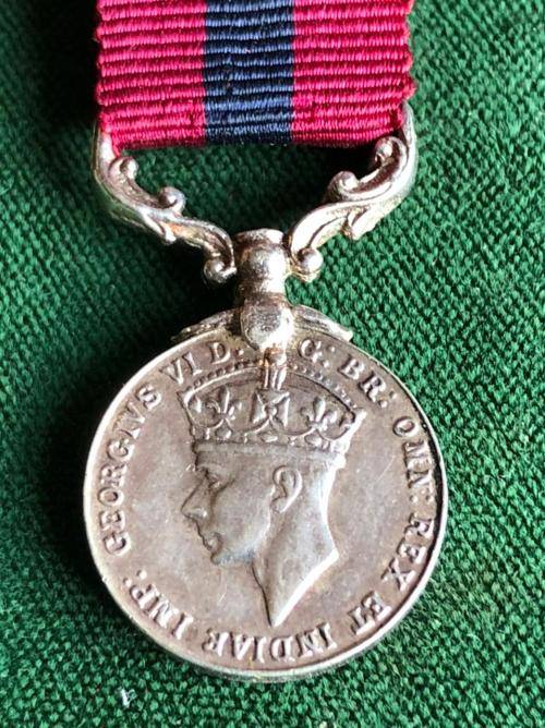 MINIATURE,SILVER AUTHENTIC DISTINGUISHED CONDUCT MEDAL- INSTITUTED 1854
