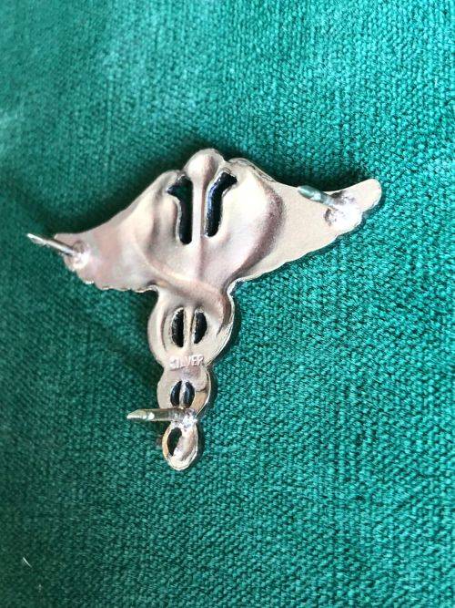 SA MEDICAL SERVICES BI-METAL DOCTORS BREAST BADGE- 3 PINS- SILVER MARKED