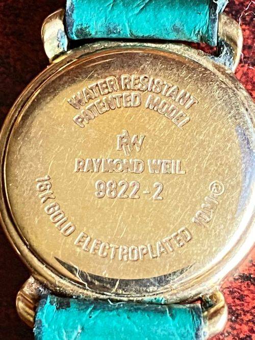 RAYMOND WEIL LADIES WATCH-18 CT GOLD-ELECTROPLATED-DIAMETER ON THIS WATCH IS 14 MM