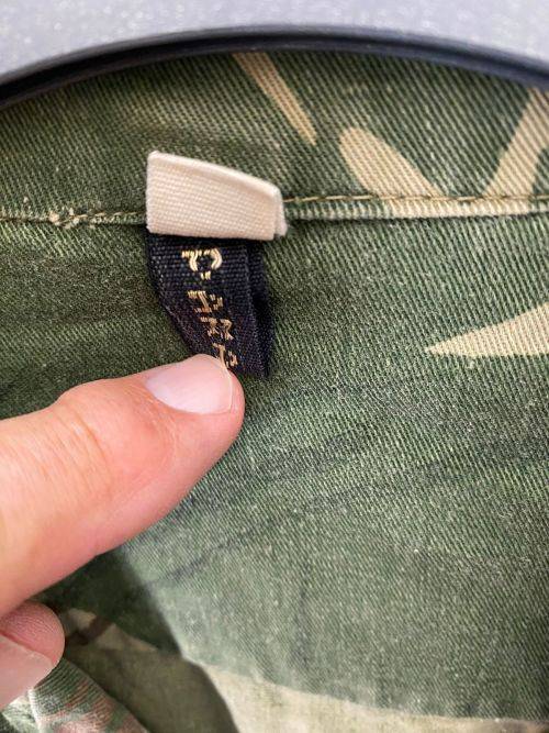 RHODESIAN CAMO SHORT SLEEVE SHIRT -SIZE MEDIUM-MEASURES 55CM ARMPIT TO ARMPIT -MAKERS LABEL PARAMOUN