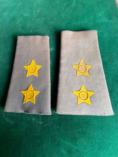 LIEUTENANT RANK BOARD PAIR-RUBBERISED-WORN 1980`S-1996