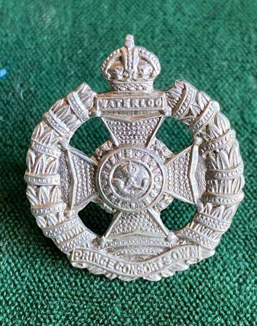 THE RIFLE BRIGADE,WHITE METAL COLLAR BADGE-WORN 1934-57- 2 LUGS