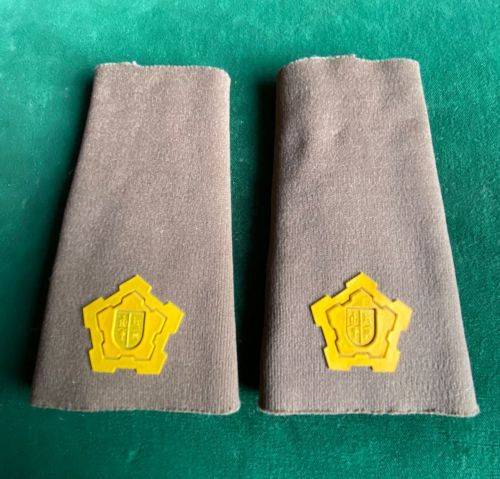 SADF RANK PAIR FOR MAJOR-TUPPER-WORN  1980`S-1996