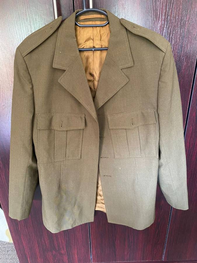 SADF STEP OUT JACKET-NO BUTTONS-SIZE MEDIUM-MEASURES 55 CM ARMPIT TO ARMPIT