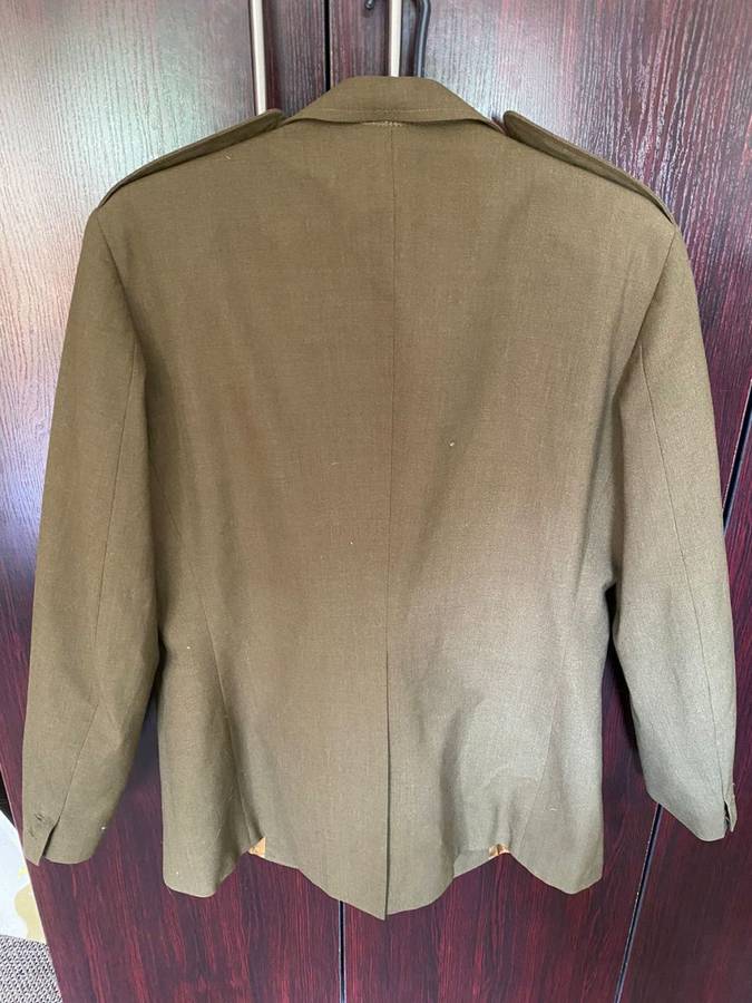 SADF STEP OUT JACKET-NO BUTTONS-SIZE MEDIUM-MEASURES 55 CM ARMPIT TO ARMPIT