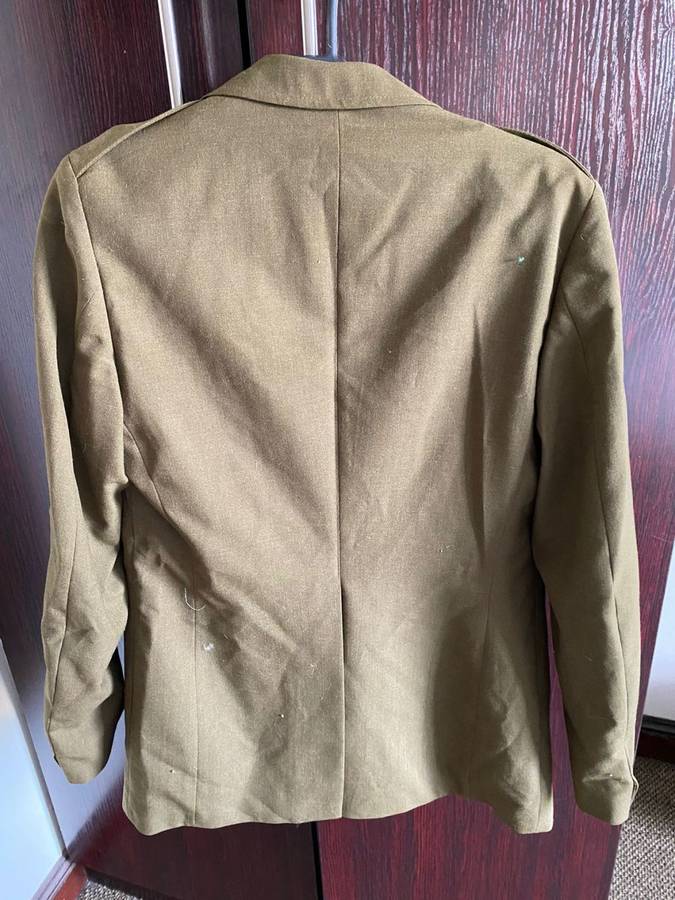 SADF STEP OUT JACKET-NO BUTTONS-SIZE SMALL-MEASURES 45 CM ARMPIT TO ARMPIT-LABELLED