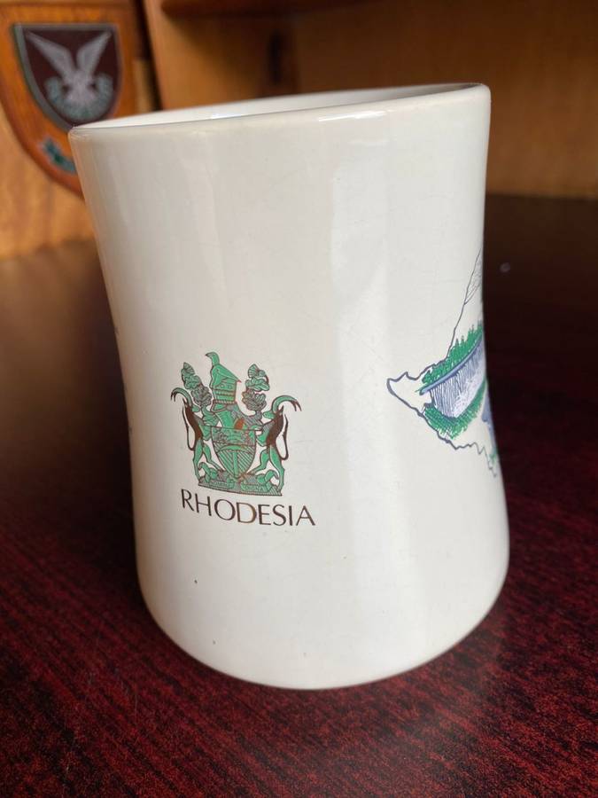 RHODESIA PRIME MINISTER MUG-HEIGHT 12,5CM-DIAMETER AT THE BASE 11CM-GOOD CONDITION,WITHOUT ANY CHIPS