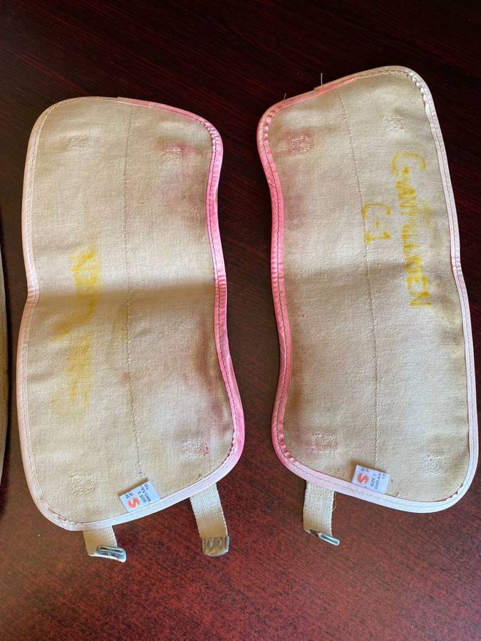 2 X SETS OF LEGGINGS- SOLD TOGETHER
