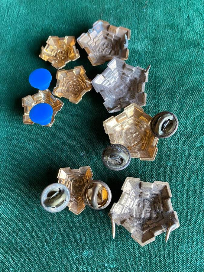 SA ARMY GILT OFFICERS RANK BADGES-WORN 1960-1970`S- 8 SOLD TOGETHER-ONE PIN MISSING