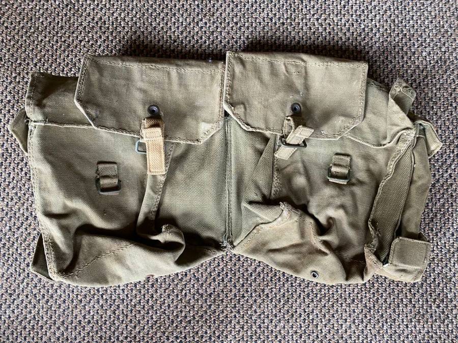 RHODESIAN PATTERN 62 KIDNEY POUCHES-GOOD AND COMPLETE CONDITION