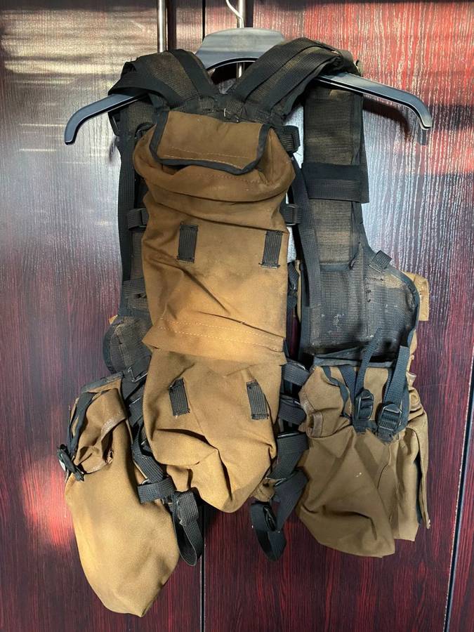 PATTERN 83 BATTLE JACKET-USED BUT GOOD AND COMPLETE CONDITION WITH ALL CLIPS AND STRAPS