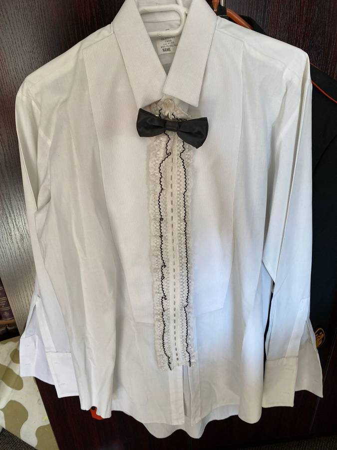 COMPLETE MESS DRESS UNIFORM,SHIRT,JACKET,UNDER JACKET AND TROUSERS-THE JACKET A SIZE LARGE-MEASURES