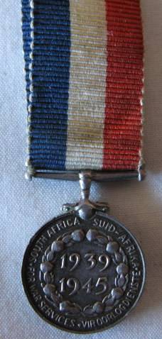 WW2 AFRICA SERVICE MINIATURE MEDAL - ORIGINAL PERIOD, SILVER MEDAL.