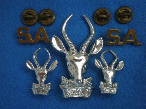 1RECCE COMMANDO/PART OF THE SCHOOL OF INFANTRY/WORN IN 1974 BY NON PF-MEMBERS ONE LUG ON LARGE