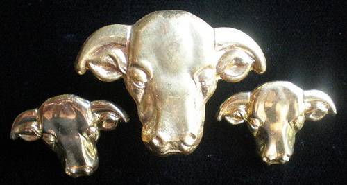 TRANSKEI DEFENCE FORCE,GILDING METAL CAP+COLLARS-ALL PINS+LUGS INTACT