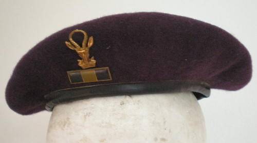 1 RECCE COMMANDO BERET-WORN UNTIL 1975 WHEN BRASS WAS REPLACED BY CHROME INSIGNIA
