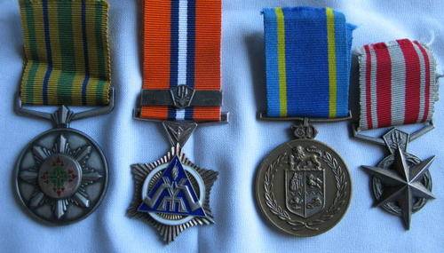 SAP MEDAL GROUP ALL CORRECTLY NAMED & AWARDED TO: W 31765R SERS. T.F.H. VAN ROOYEN